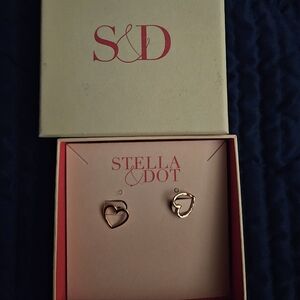 Stella & Dot Rose Gold Hammered Heart Stud Earrings